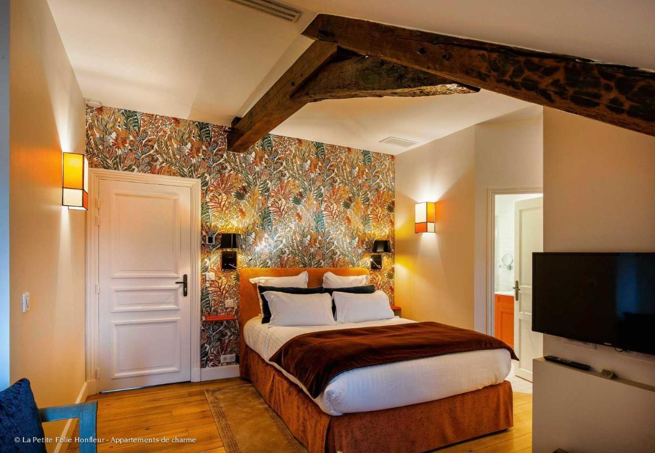 La Petite Folie Bed & Breakfast Honfleur Bagian luar foto