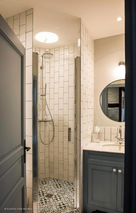 La Petite Folie Bed & Breakfast Honfleur Bagian luar foto