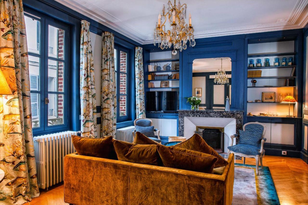 La Petite Folie Bed & Breakfast Honfleur Bagian luar foto